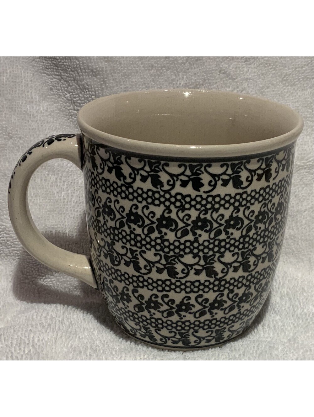 Boleslawiec Stoneware Hand Made Polish Pottery ‘Black Lace’ 12oz. Mug
